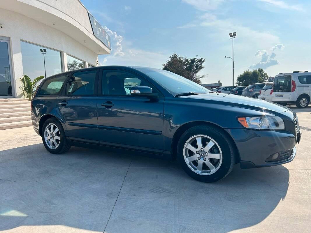 Volvo V50 1.8 flexifuel Kinetic