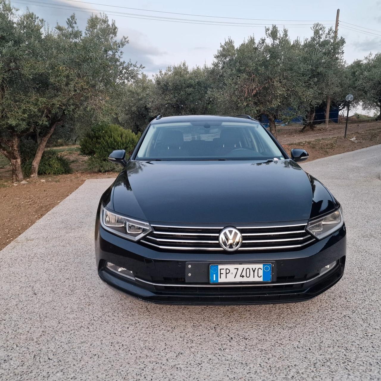Volkswagen Passat Variant 2.0 TDI DSG impeccabile unico proprietario