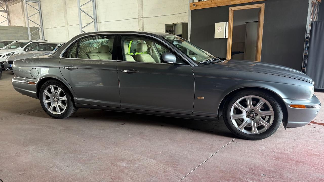 Jaguar XJ 2.7 D V6 cat Sovereign