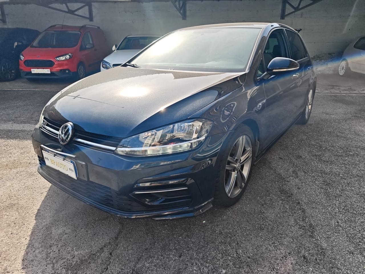 Volkswagen Golf 2.0 TDI 5p. R-LINE