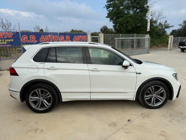 VOLKSWAGEN Tiguan R-LINE DA VETRINA NORD ITALIA
