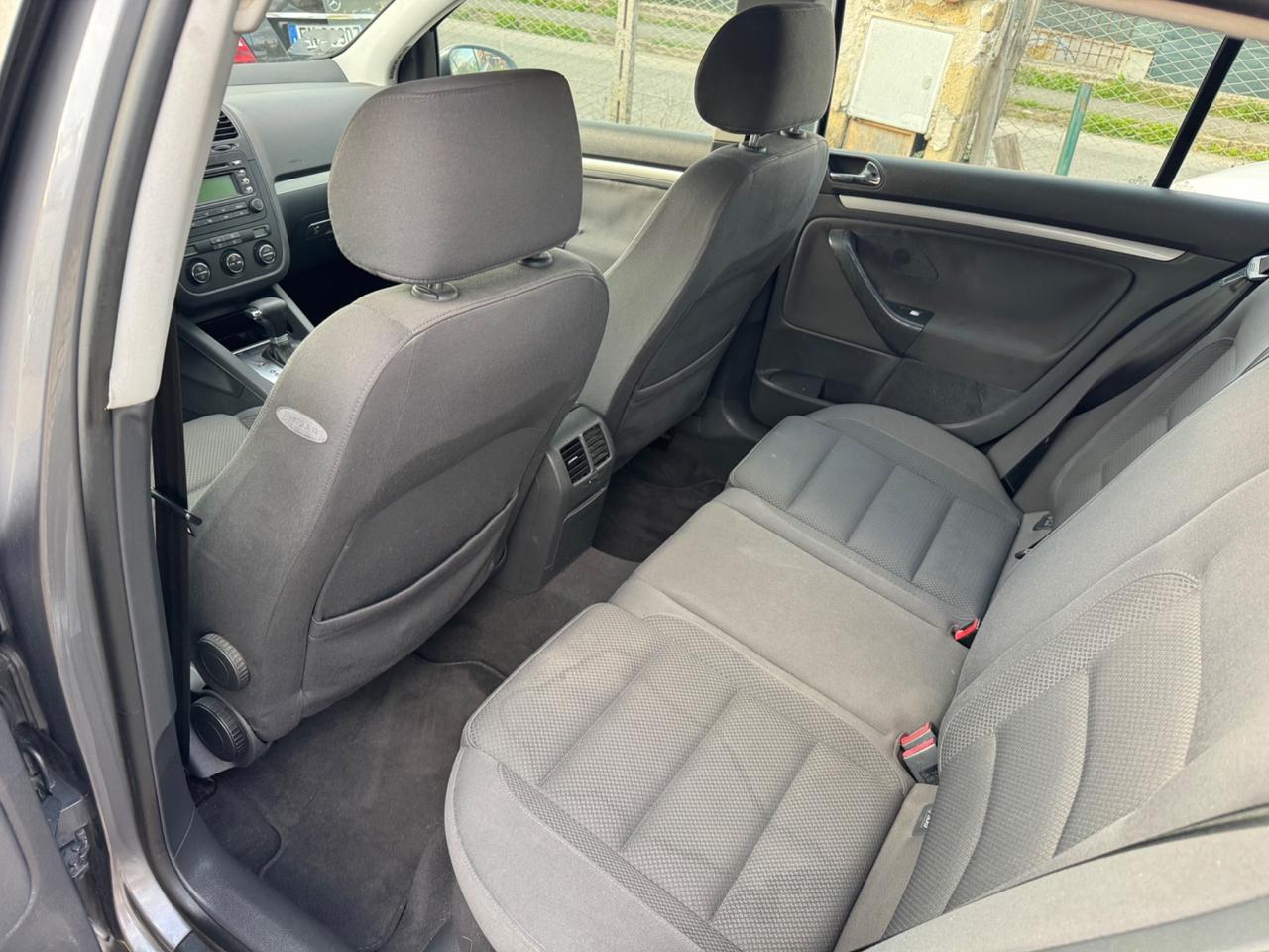 Volkswagen Golf 2.0 16V TDI 5p. Sportline