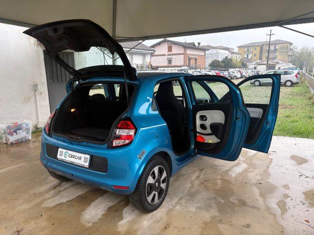 RENAULT Twingo SCe Lovely POCHI CHILOMETRI NAVIGATORE