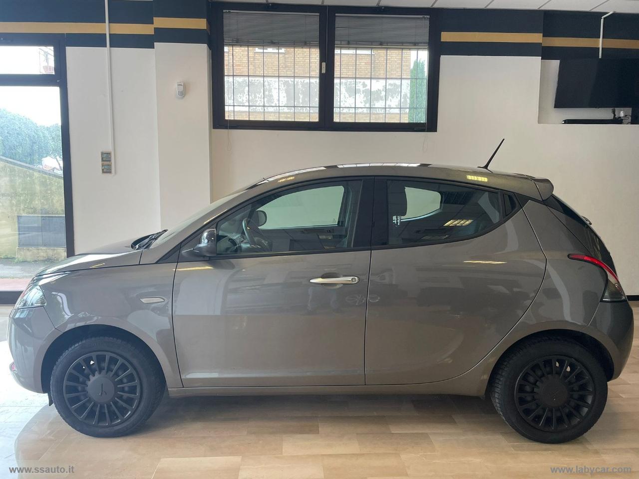 LANCIA Ypsilon 1.0 FireFly 5p.S&S Hyb. Eco A.F.