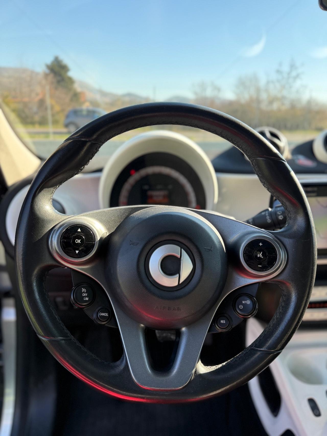 Smart ForFour 70cv 1.0 Passion AUTOMATICA DOPPIO TETTO PANORAMICO
