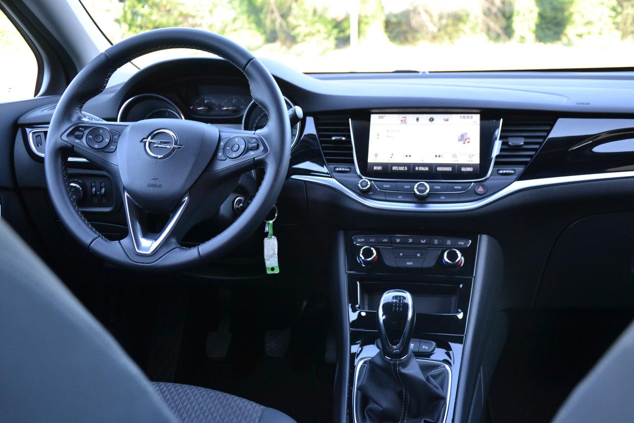 Opel Astra 1.6 CDTi 110CV 4 CILINDRI INNOVATION **UNIPRO'**