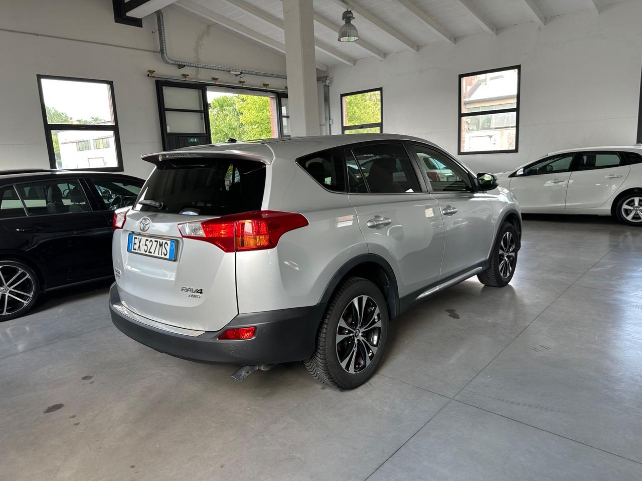 Toyota RAV 4 RAV4 2.0 D-4D 4WD Lounge