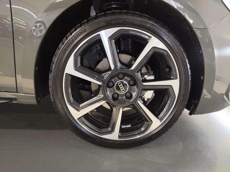 Audi A1 SPB 30 TFSI S tronic Identity Black