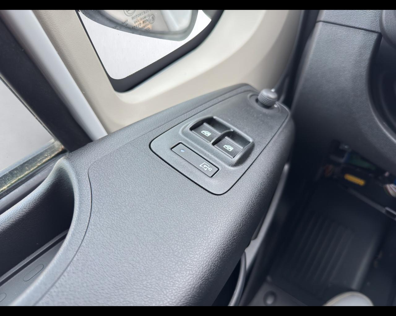 FIAT Ducato Serie 2 Stock My25 Furgone Lastrato 35q Mh2 140cv 2.2 Multijet 3 E