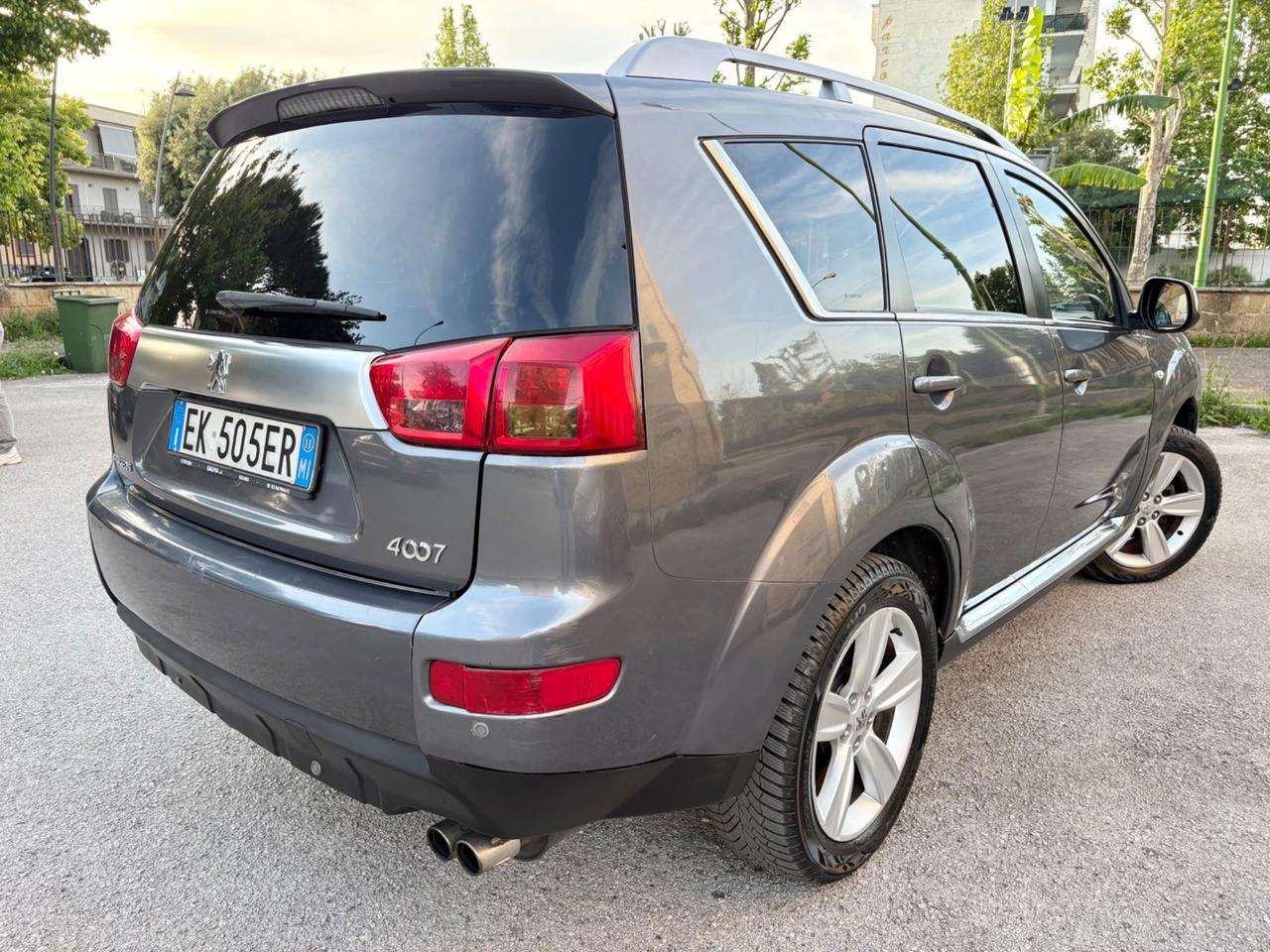 Peugeot 4007 2.2 HDi 156CV 4x4 automatico