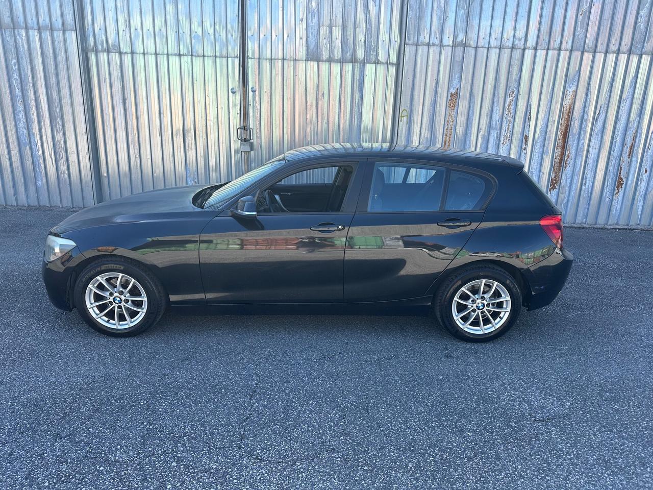 Bmw 116 116d 5p. Urban fullll