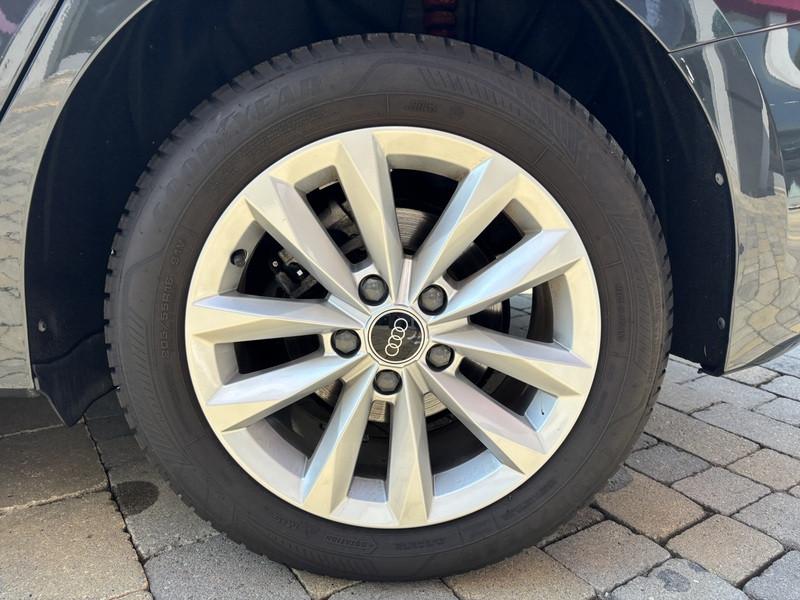 Audi A3 Sportback 30 2.0 tdi Business LED-PHONE APPS