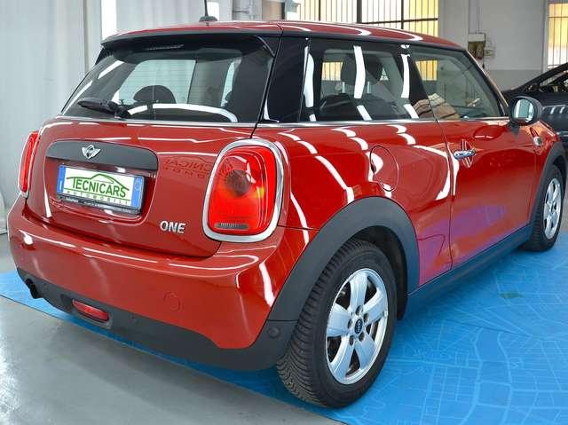 MINI One Mini IV F55-F56 2014 1.2 Hype 3p auto