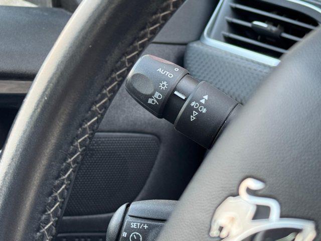 PEUGEOT 208 BlueHDi 75 5 porte Allure Telecamera/Sensori