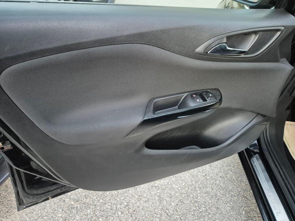 Opel Corsa 1.4 90CV GPL Tech 5 porte Black Edition