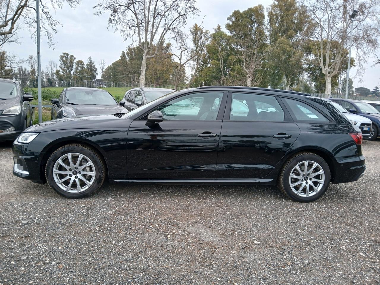 Audi A4 Avant 40 TDI quattro S tronic Business
