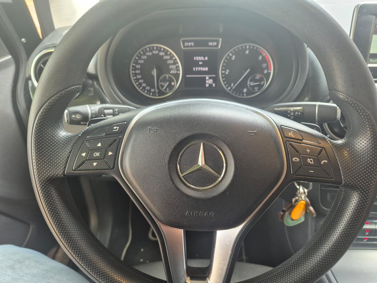 Mercedes-benz B 180 AUT Executive UNICO PROPRIETARIO