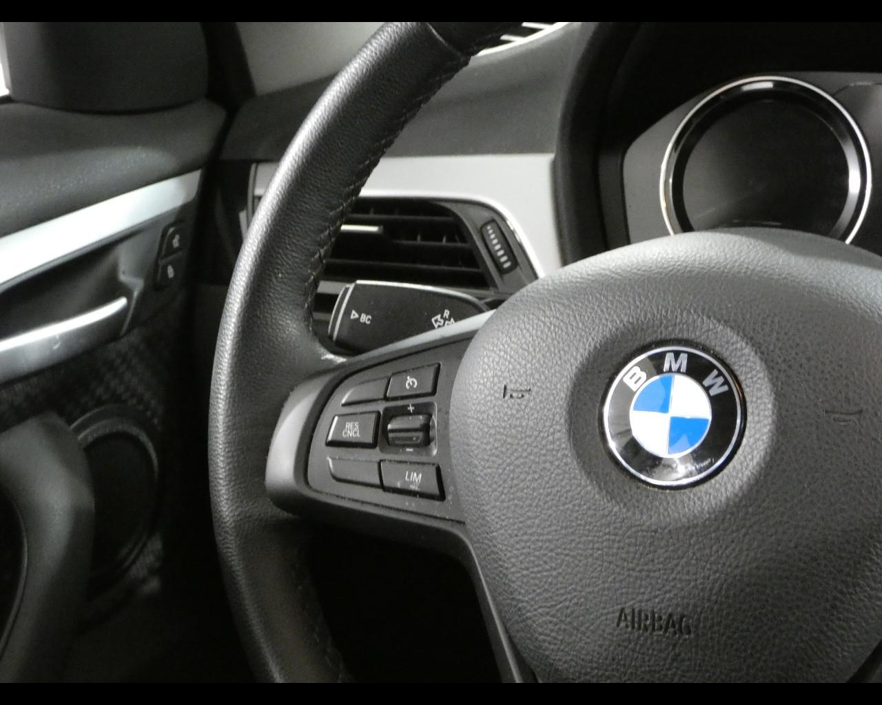 BMW X1 (F48) - X1 sDrive18d Business Advantage