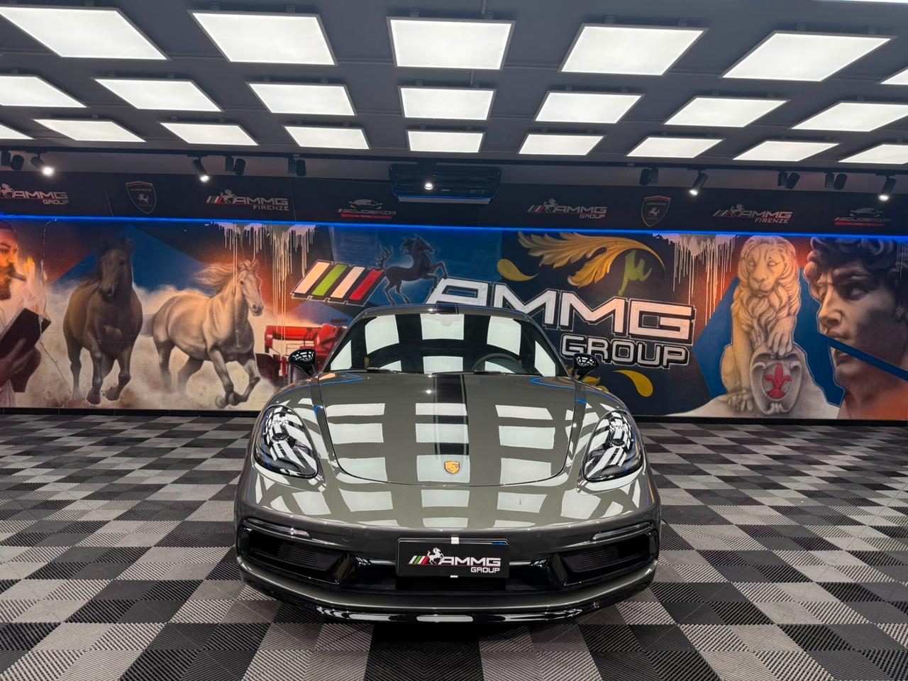Porsche 718 Cayman 2.0 Style Edition (718)