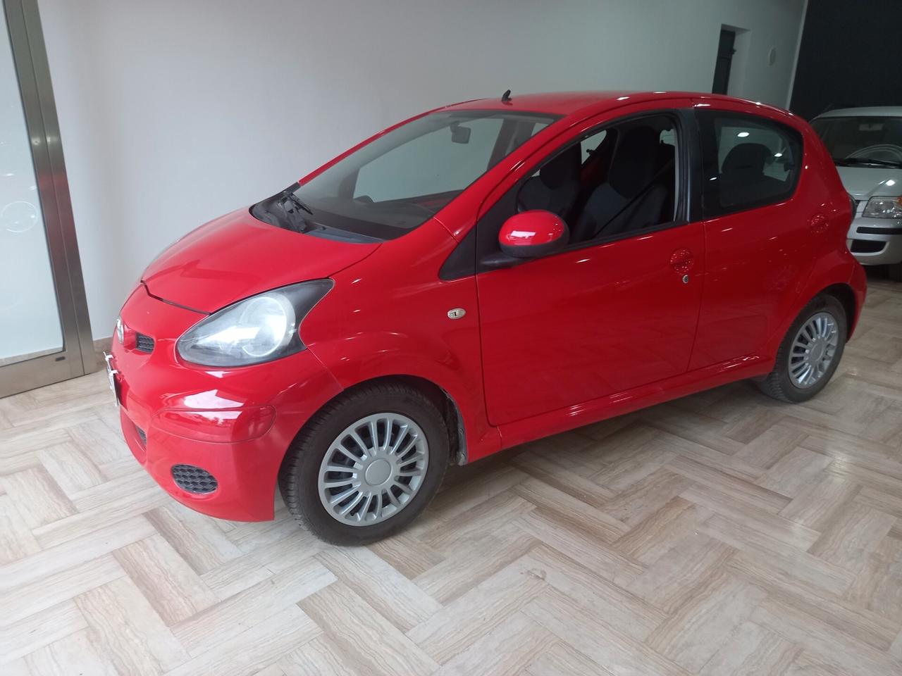 Toyota Aygo 1.0 12V VVT-i 5 porte