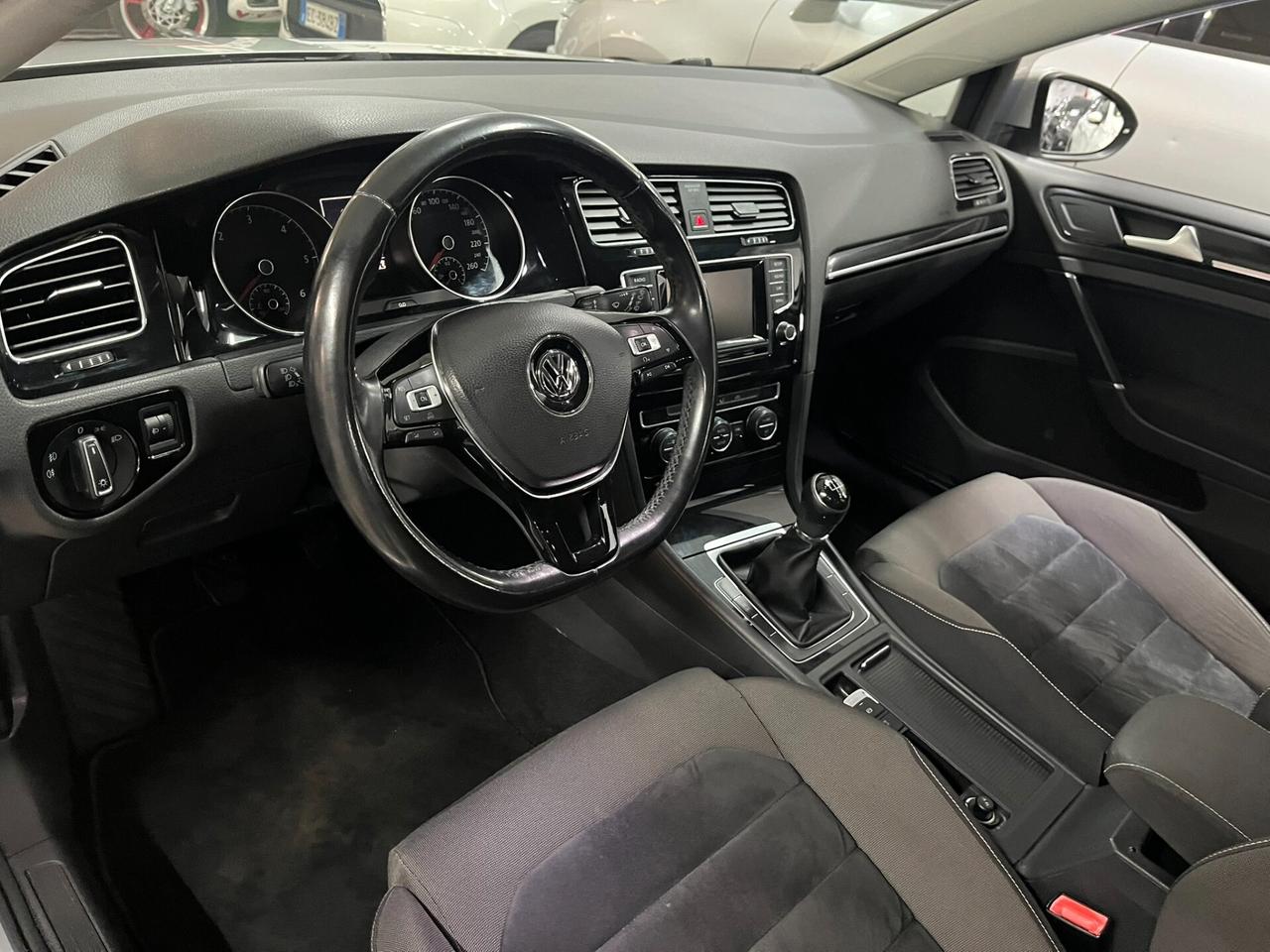Volkswagen Golf 1.6 TDI 5p. Highline