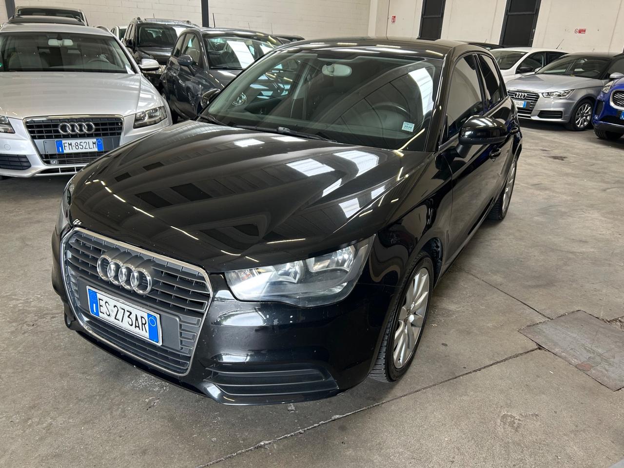 Audi A1 SPB 1.6 TDI 90cv Attraction