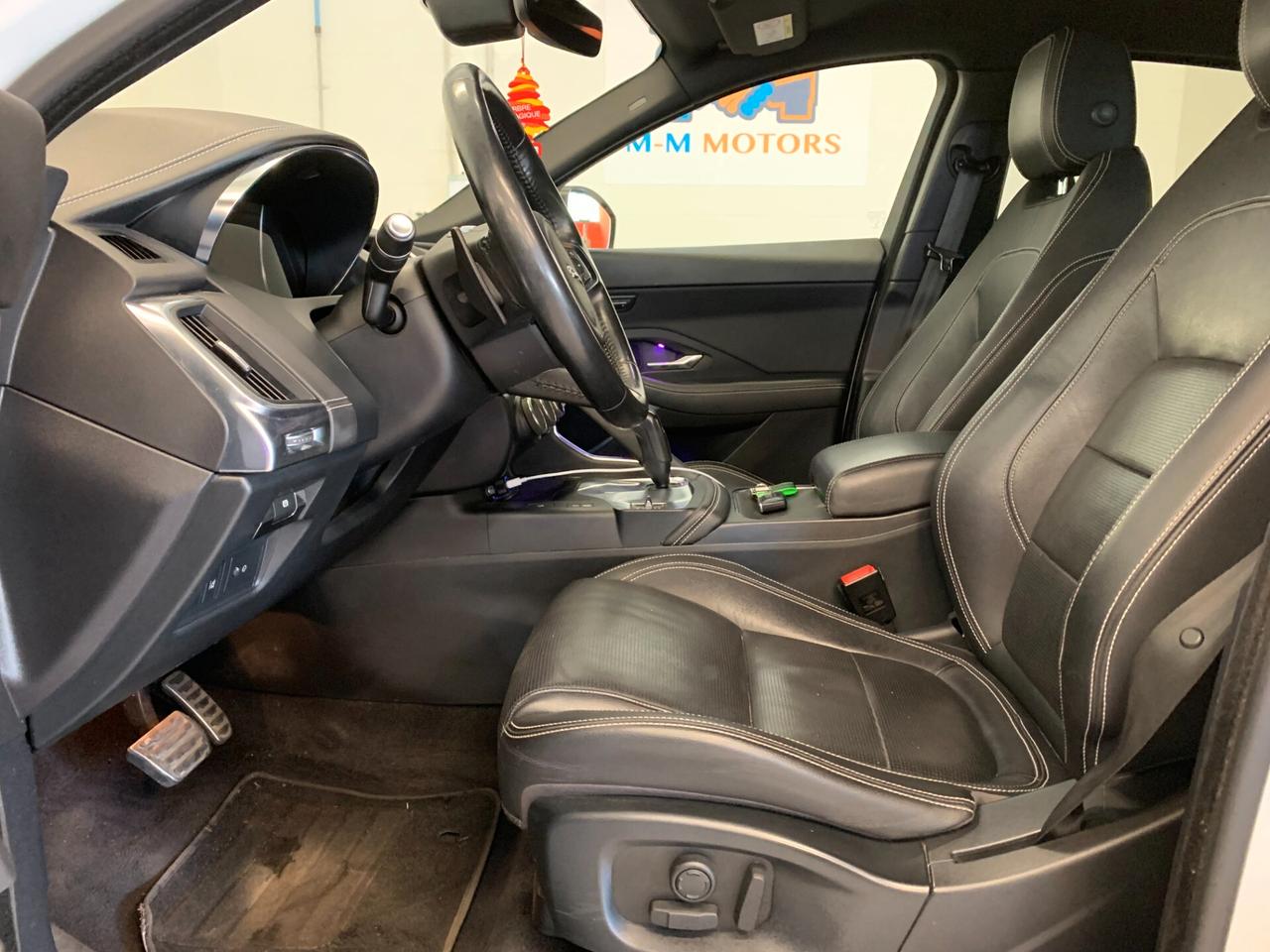 Jaguar E-Pace 2.0D 180 CV AWD aut. R-Dynamic