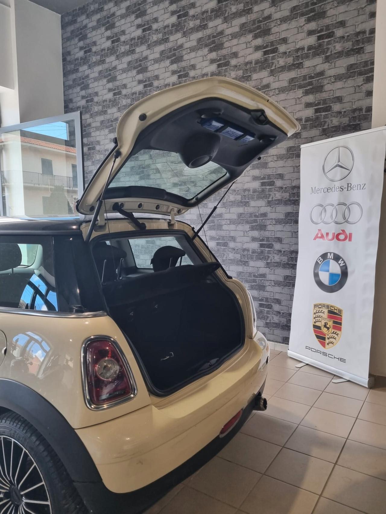 Mini 1.6 16V Cooper D