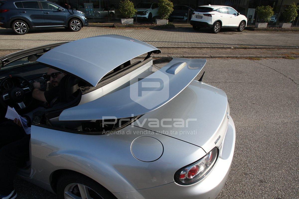 MAZDA MX-5 Roadster Coupé 1.8L Fire