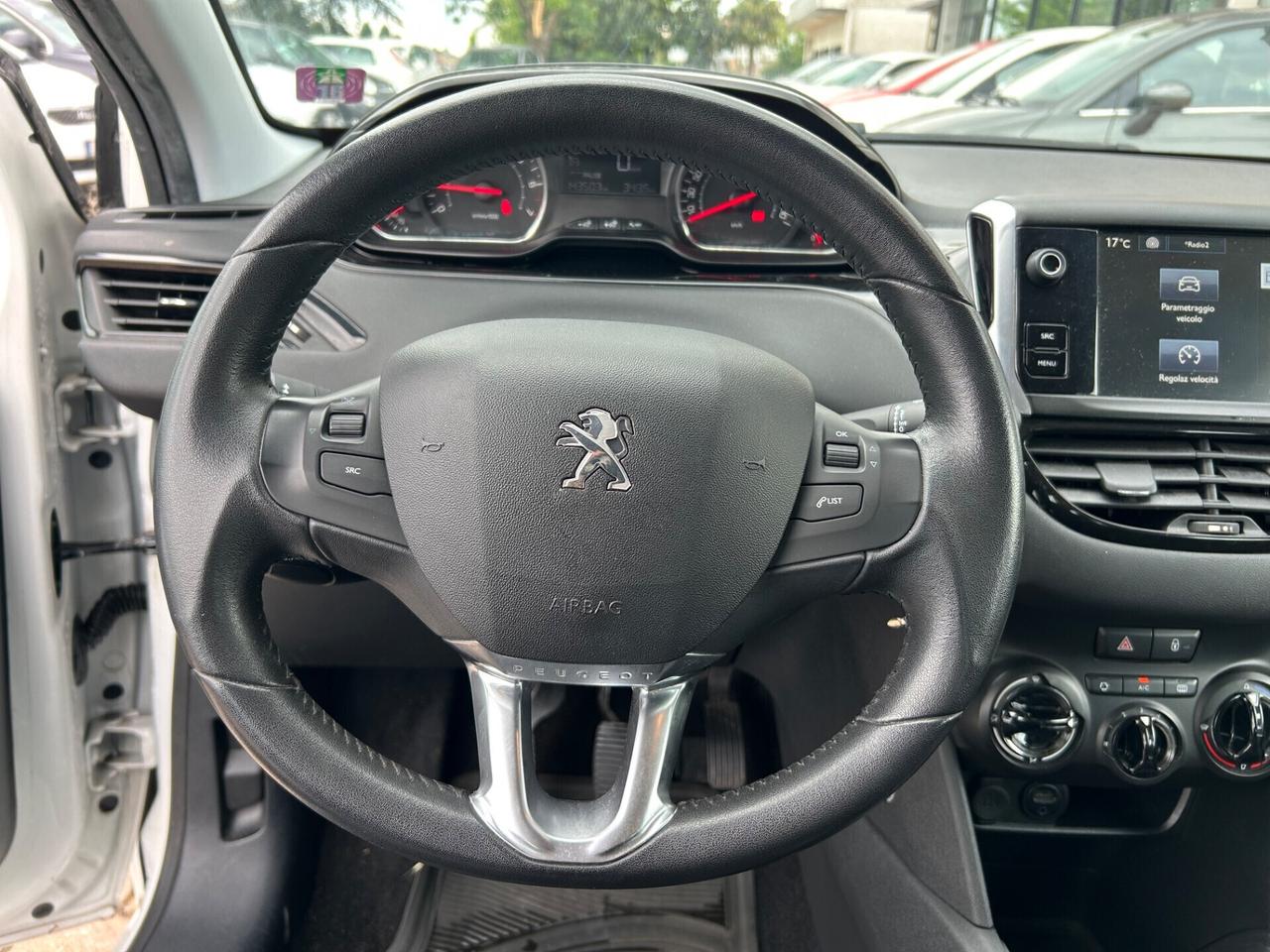 Peugeot 208 1o serie PureTech 82 5P Allure