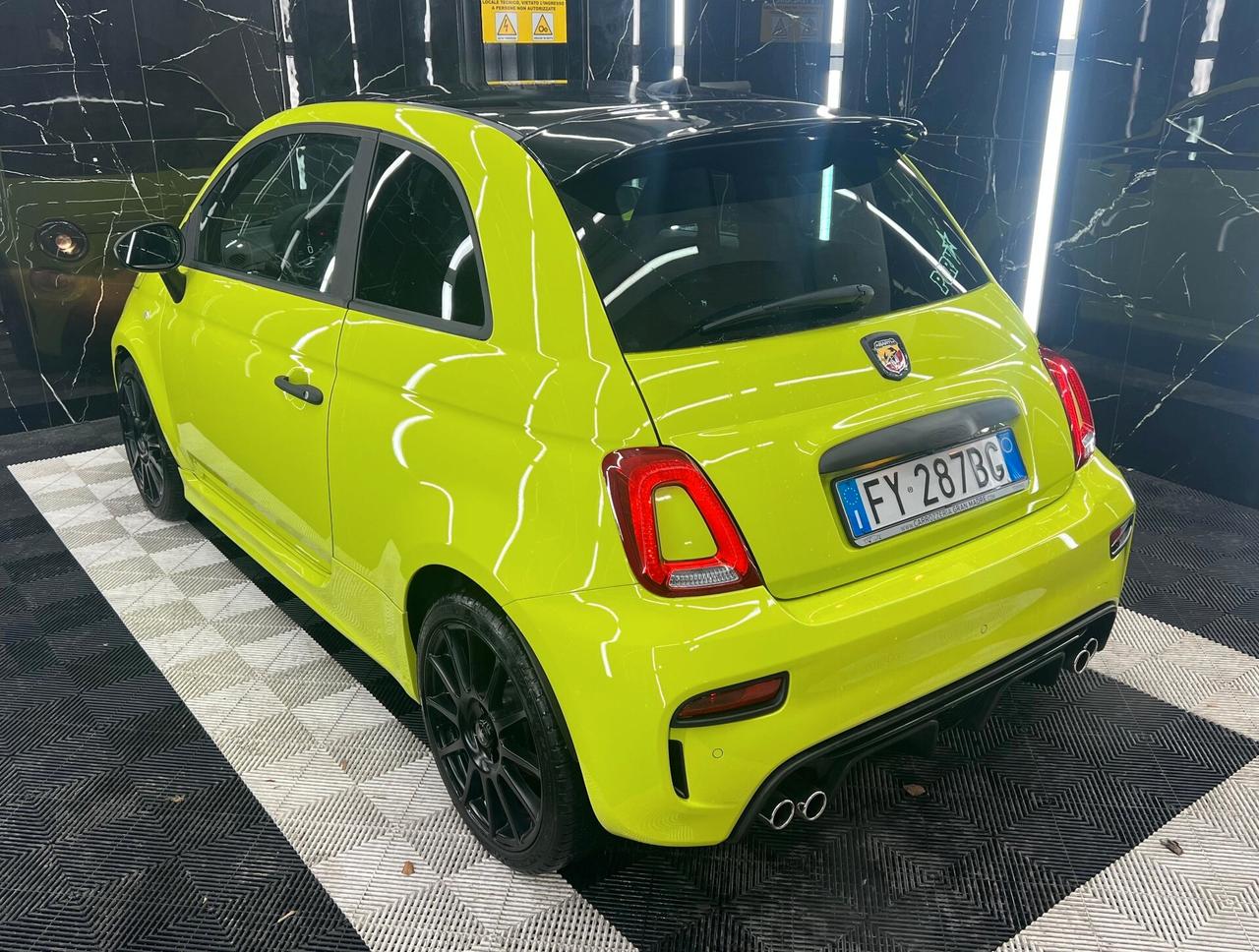 Abarth 595 1.4 Turbo T-Jet 180 CV Competizione