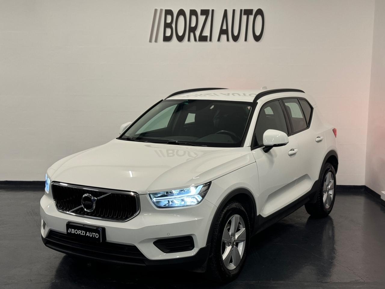 Volvo XC40 T2 Momentum Pro PREZZO REALE!!