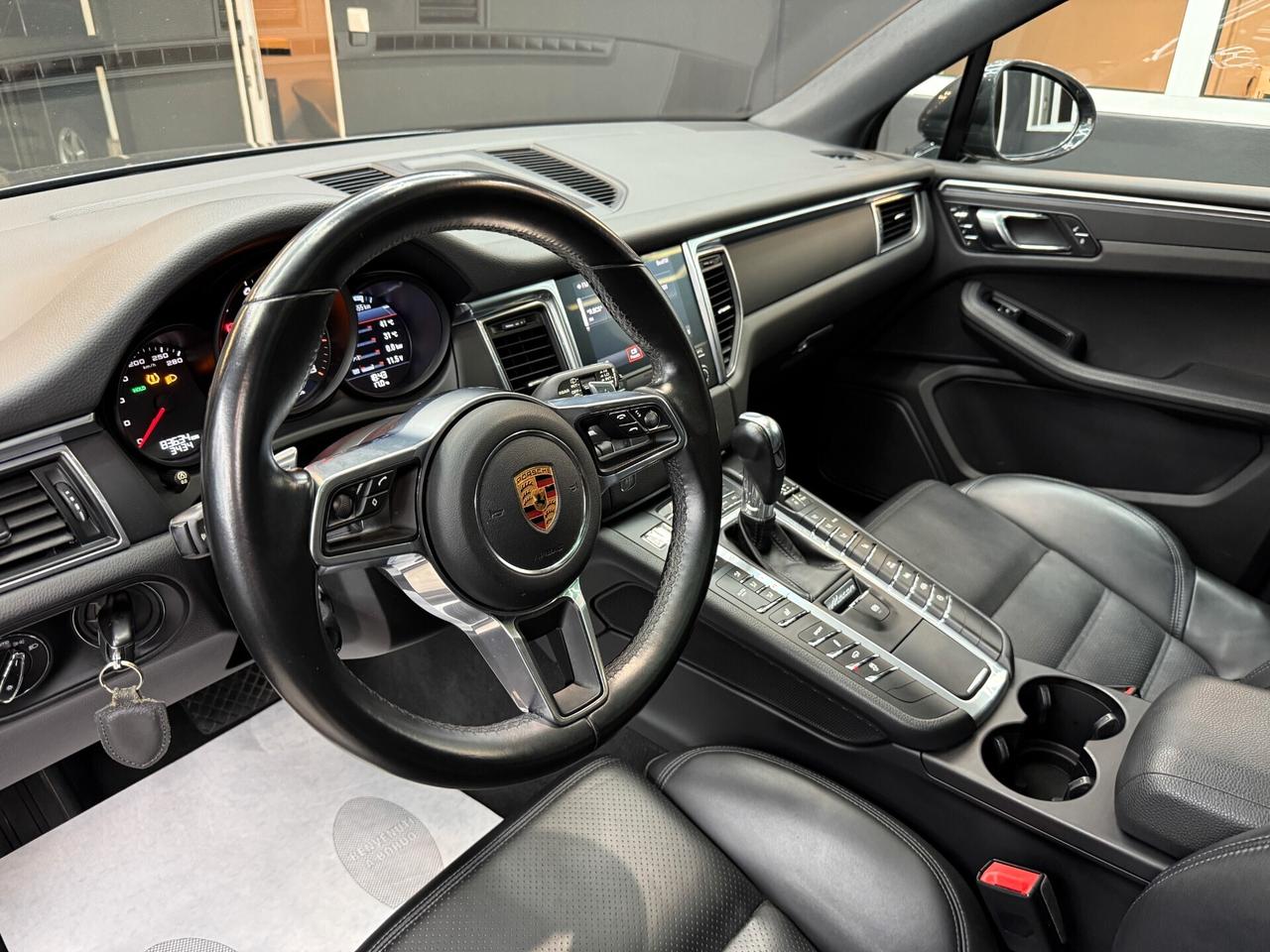Porsche Macan 2.0 252CV PDK Tetto Panoramico