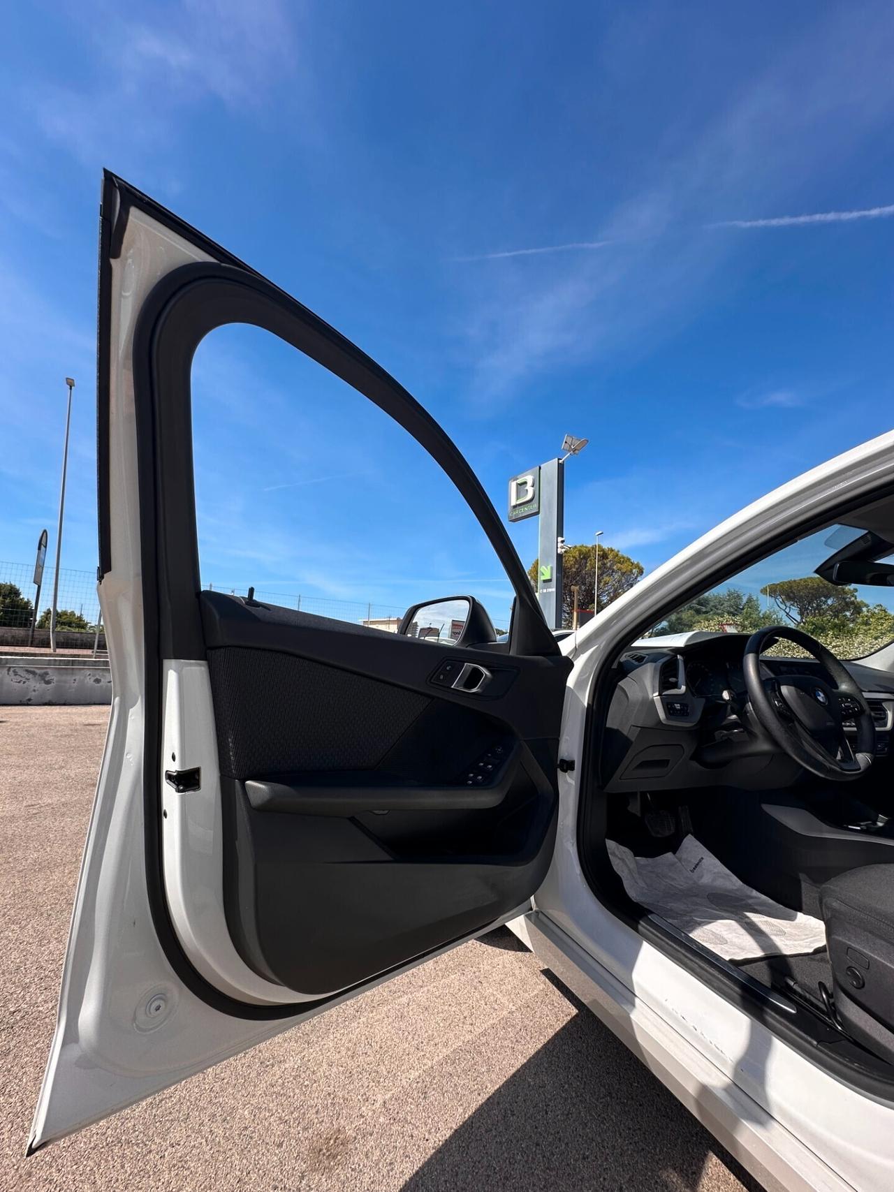 Bmw SERIE1 116d 5p. Advantage