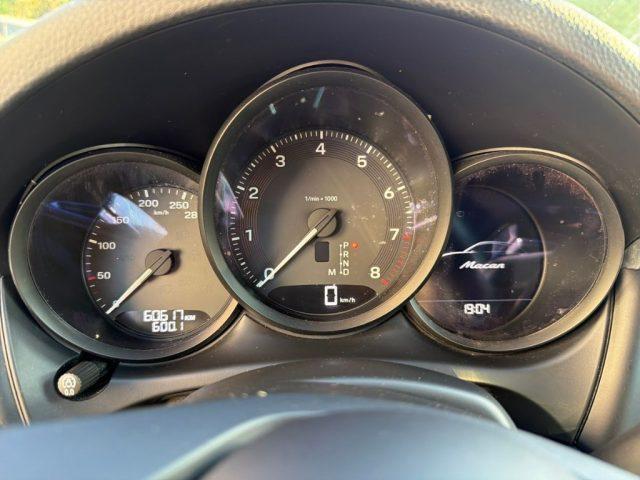 PORSCHE Macan 2.0