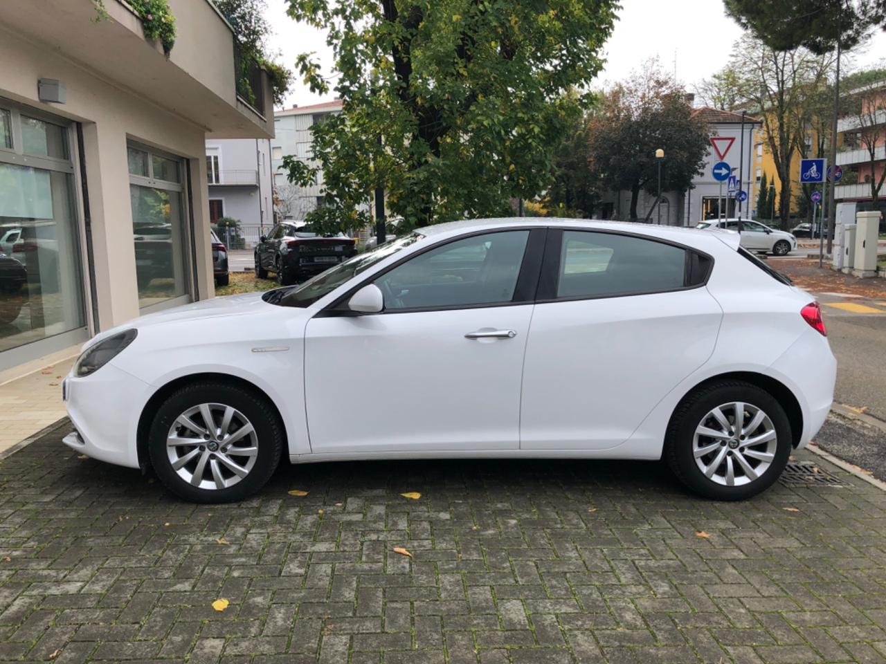 Alfa Romeo Giulietta 1.6 JTDm-2 120 CV Business