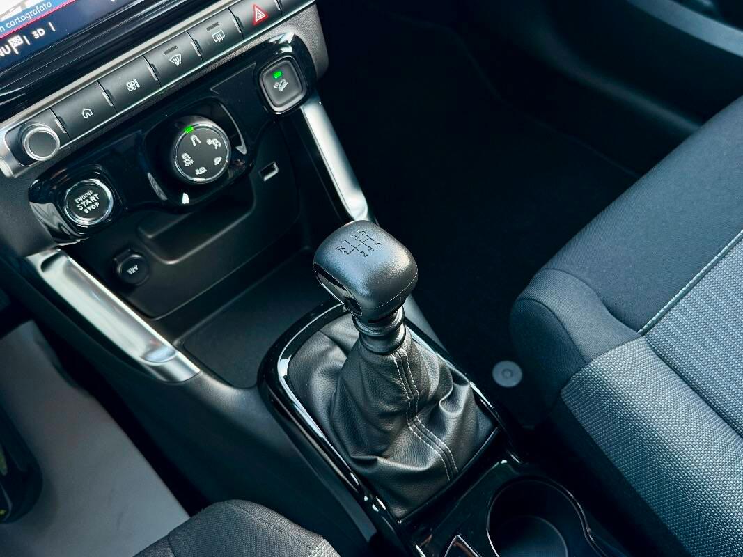 Citroen C3 Aircross 1.2 puretech Shine s&s 110cv