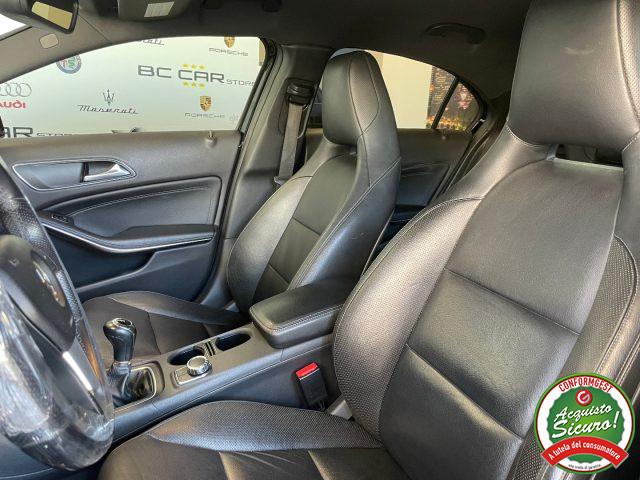 MERCEDES-BENZ A 200 CDI 136cv Night Edition PREMIUM