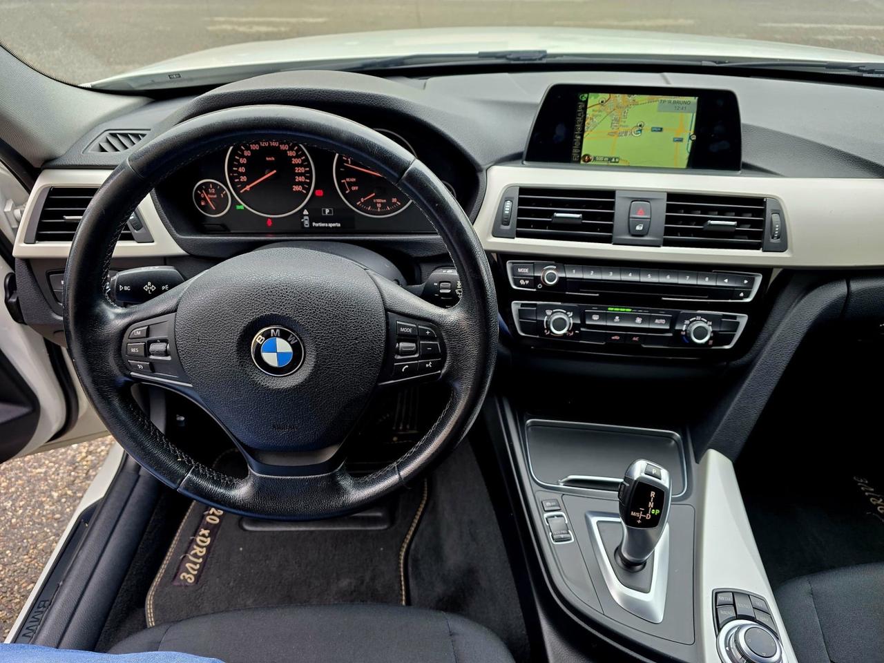 Bmw 320 320d xDrive Touring Luxury AUTOMATICA