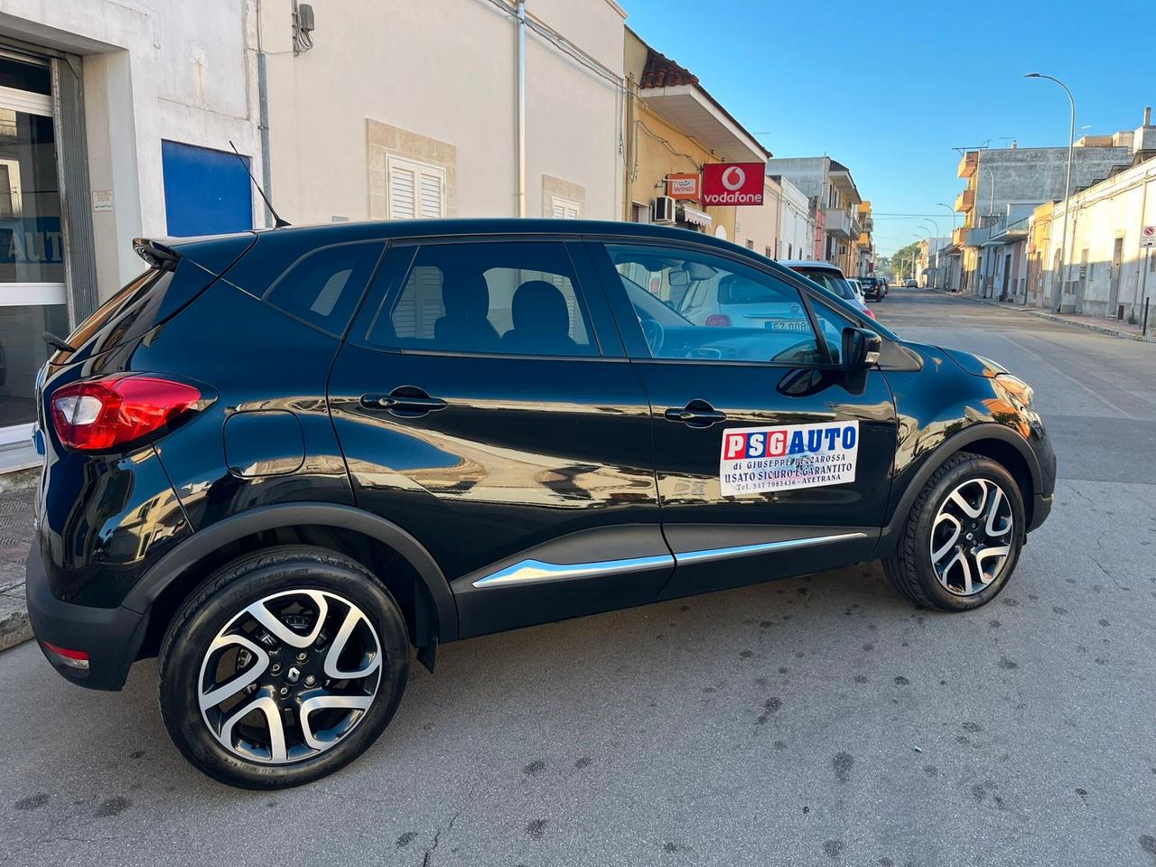 RENAULT CAPTUR 1.5 9OCV R-LINK TOP FULL NAVI RETROC DISTRIBUZ ESEGUITA