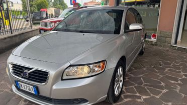 Volvo S40 2.0 D cat Momentum pari a nuova unico proprietario