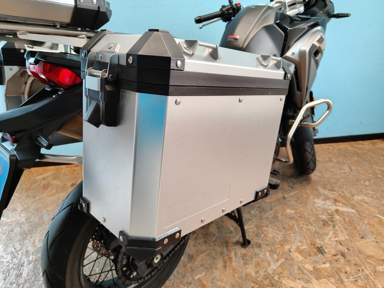 Voge Valico 650 DSX anche per patente A2