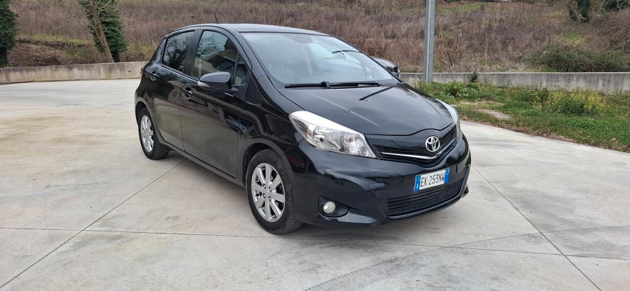 Toyota Auris 1.4 D-4D 5 porte Active