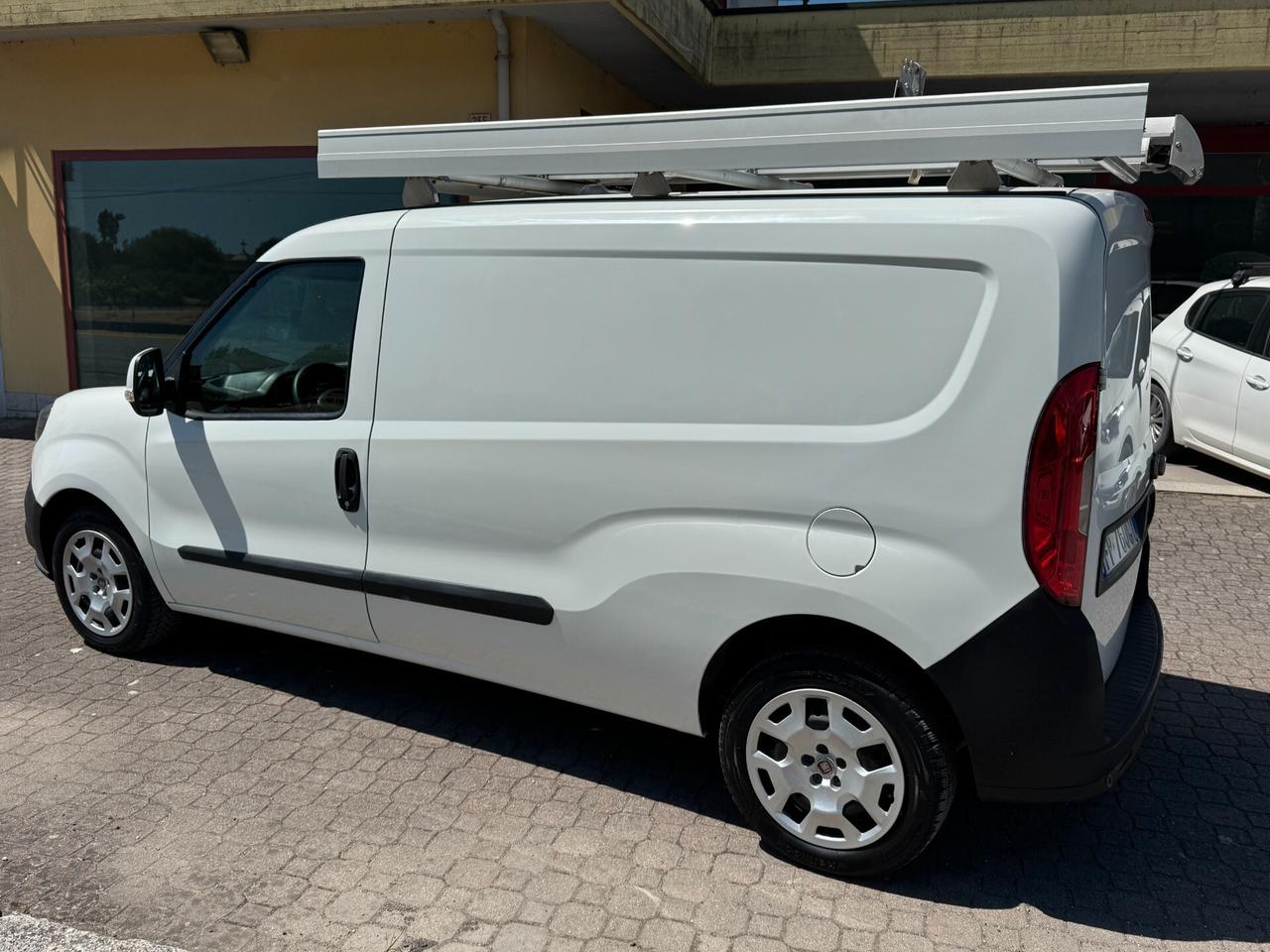 Fiat Doblo 1.4 T-Jet Natural Power PL-TN Cargo Maxi SX