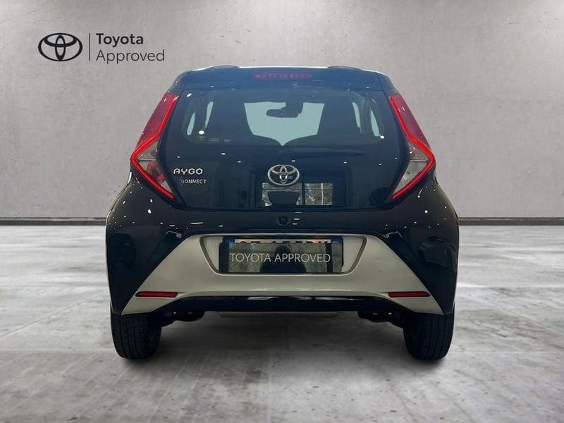 Toyota Aygo Aygo 5p 1.0 x-play m-mt 72cv