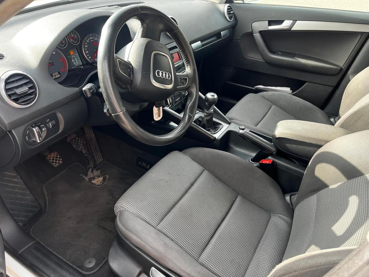 Audi A3 SPB 1.6 TDI 105 CV CR Ambition