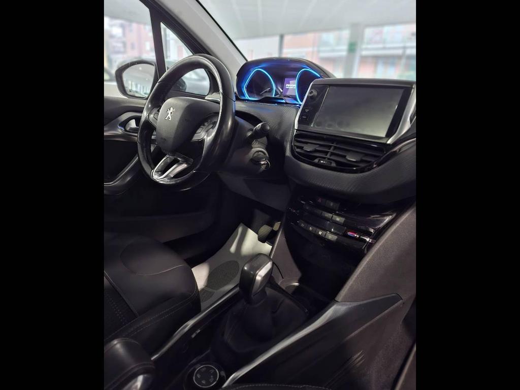 Peugeot 2008 1.6 e-HDi Allure