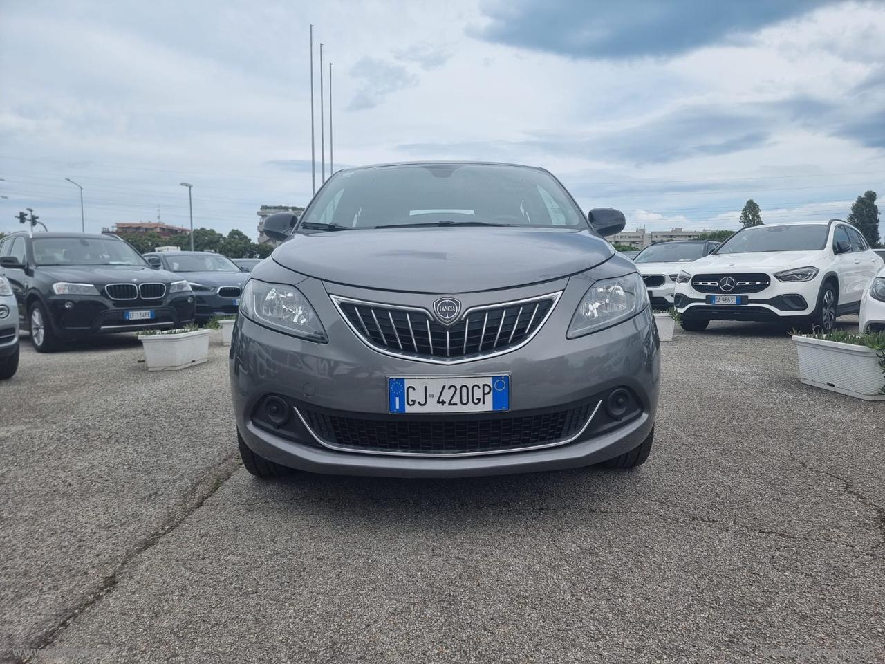 LANCIA Ypsilon 1.0 FireFly 5pS&S Hyb. Eco Silv.