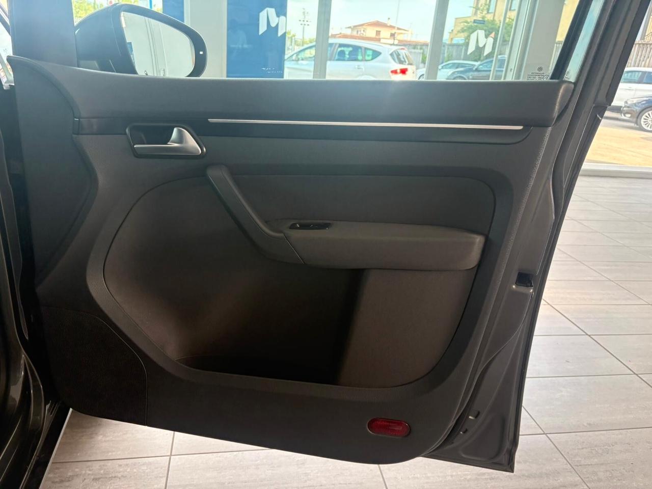 Volkswagen Touran Business 1.4 DSG Highline EcoFuel