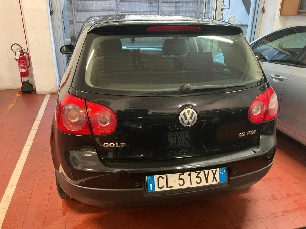 Volkswagen Golf 1.6 16V 5p. Trendline 2004